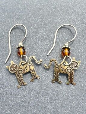 Whimsical Cat Dangle Earrings Gold Tone Folk Art Laurel Burch Style Amber Bead